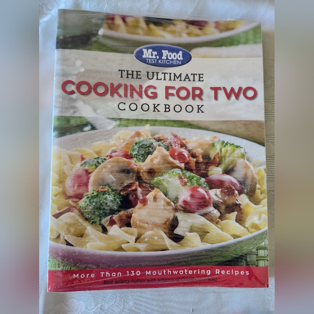 "The Ultimate Cooking for Two" Cookbook from Mr Food Test Kitchen NEW!